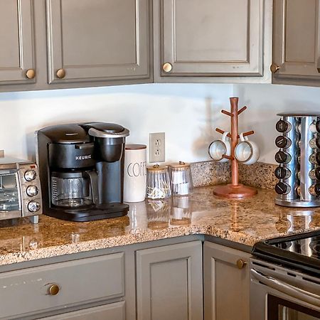 Remodeled Summit Condo At Snowshoe - Modern & Cozy 外观 照片