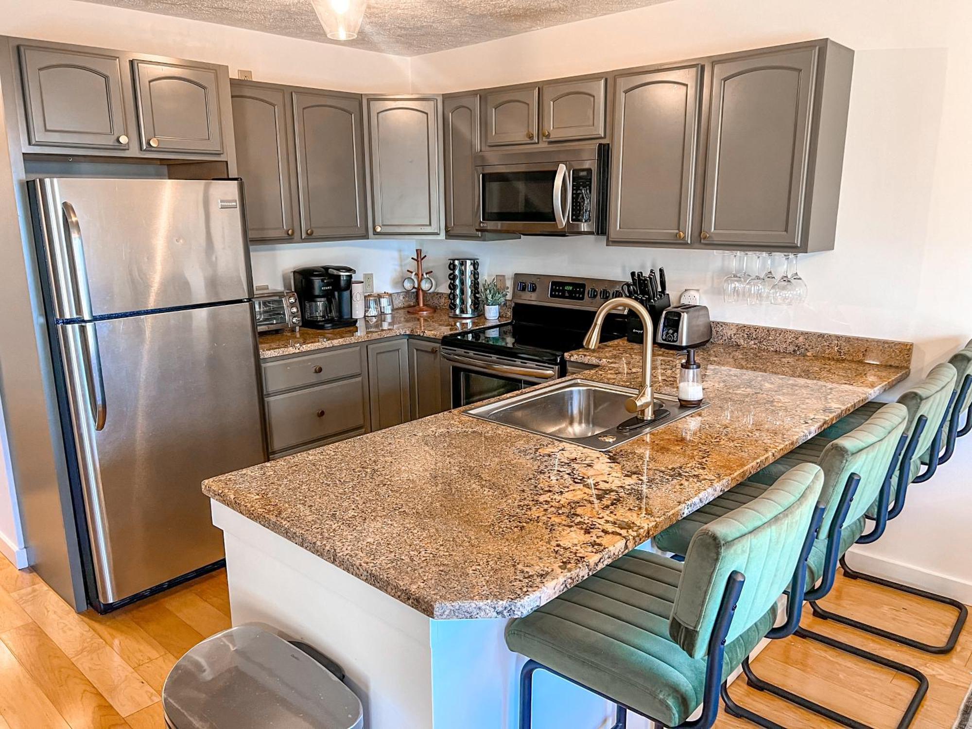 Remodeled Summit Condo At Snowshoe - Modern & Cozy 外观 照片