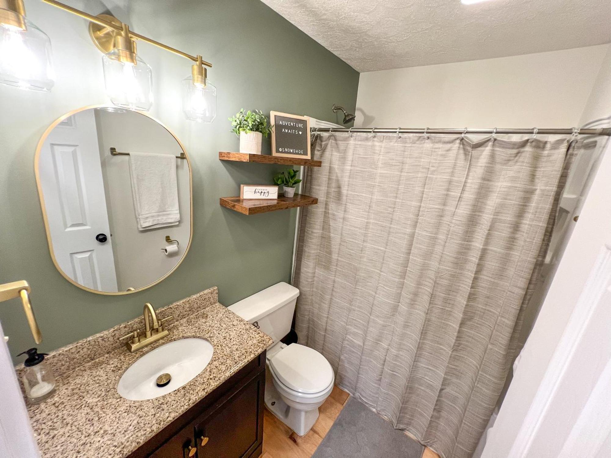 Remodeled Summit Condo At Snowshoe - Modern & Cozy 外观 照片