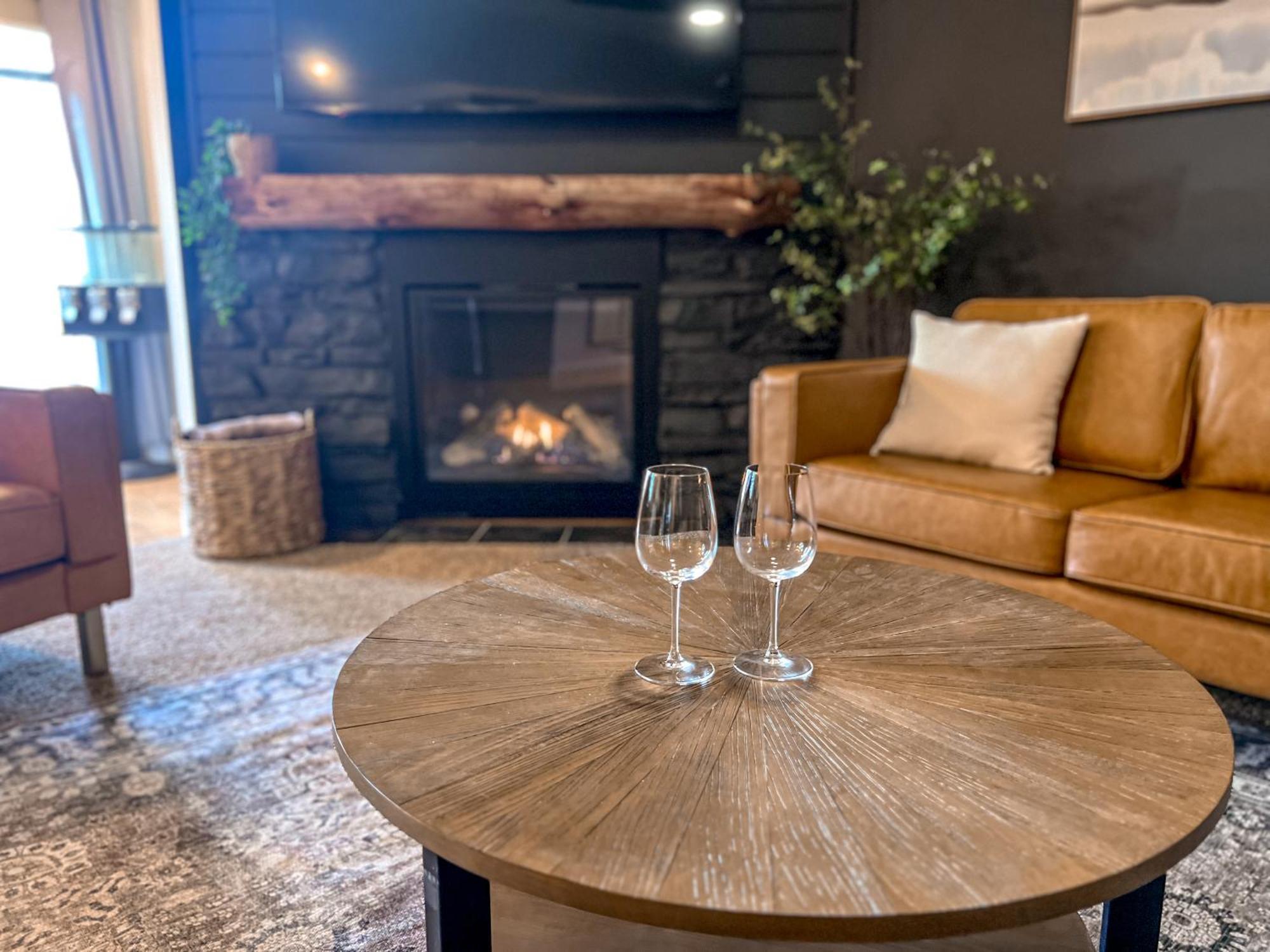 Remodeled Summit Condo At Snowshoe - Modern & Cozy 外观 照片