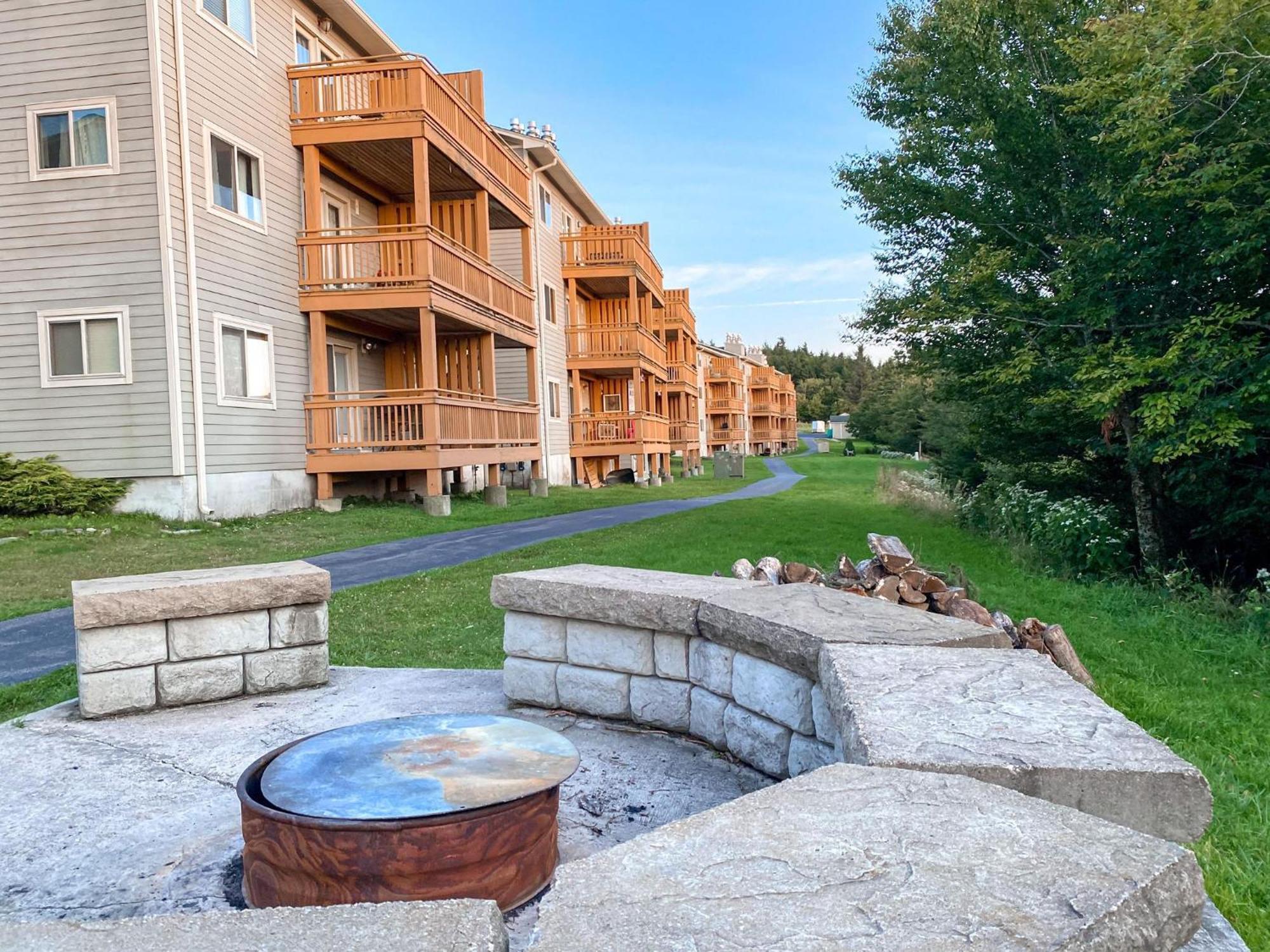 Remodeled Summit Condo At Snowshoe - Modern & Cozy 外观 照片